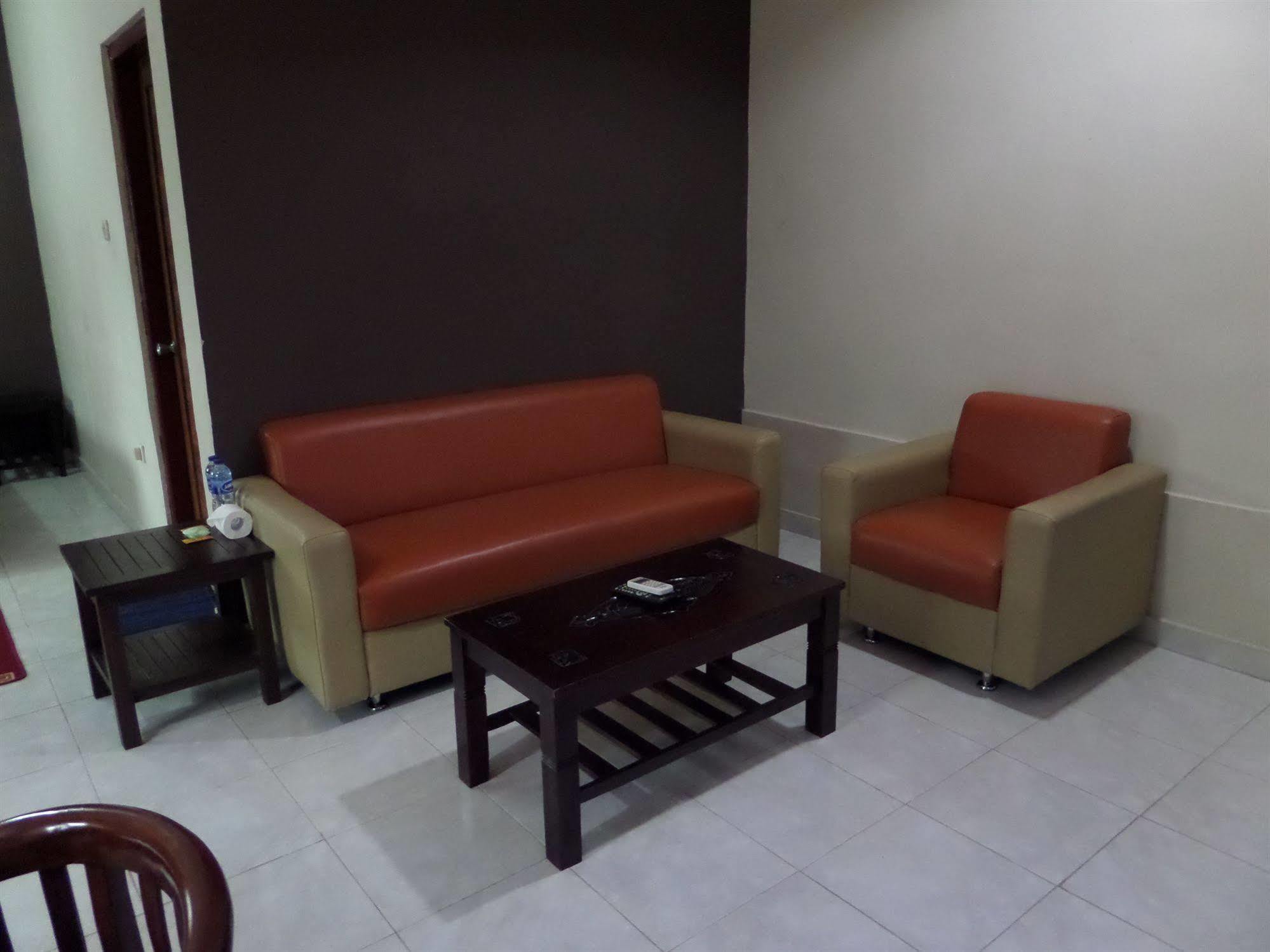 Oyo 198 Emdi House Seturan Hotel Melati Exterior photo