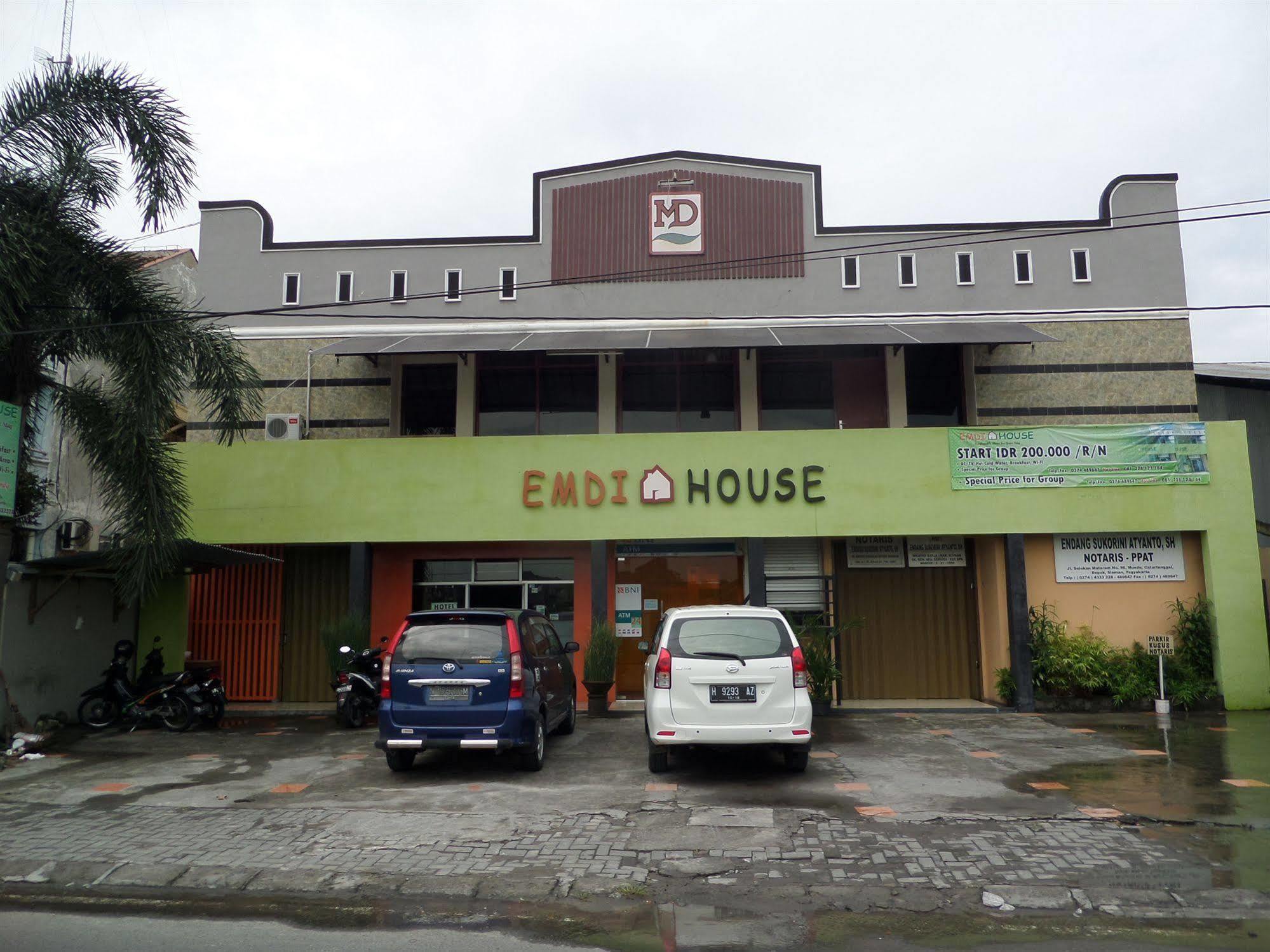 Oyo 198 Emdi House Seturan Hotel Yogyakarta Exterior photo